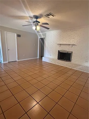 4141 Loire Dr — Photo 7