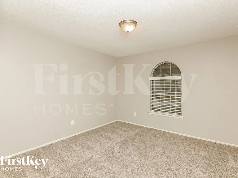 500 Hinton St — Photo 12