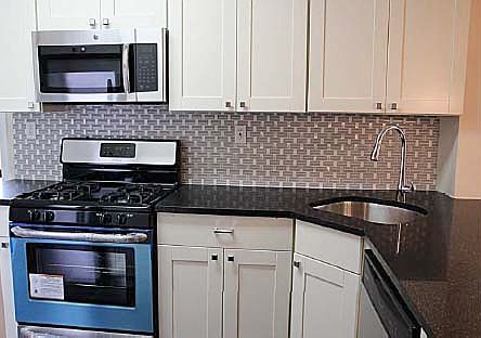 3rd image of 45 Hawthorne St APT 6H