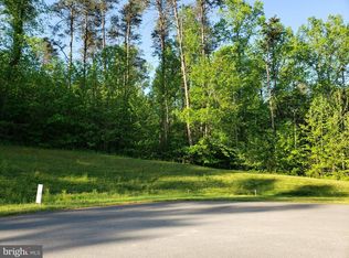 11 Shady Oaks Ln, Louisa, VA 23093