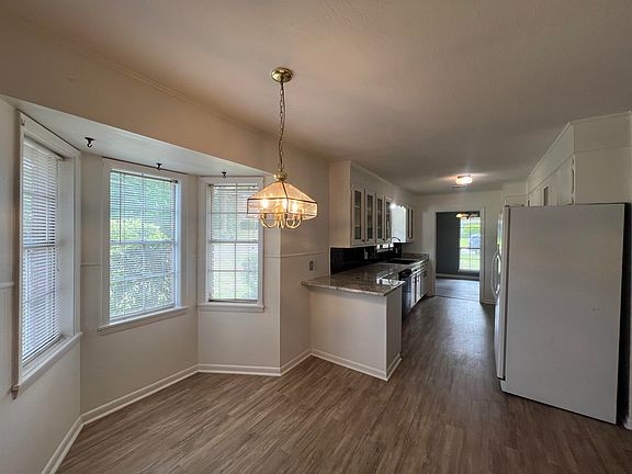 4th image of 1008 N 30th Ave