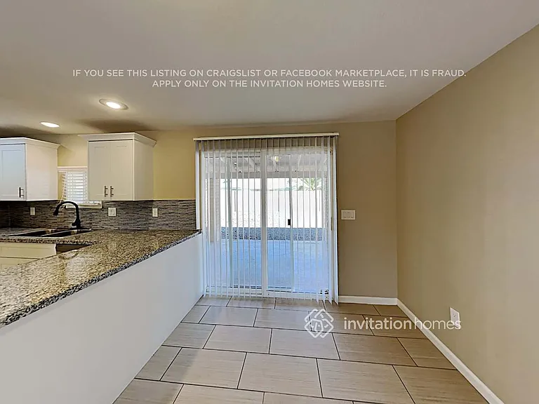 14214 N 37th Pl — Photo 5