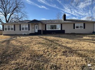 1112 N Campbell St, Abilene, KS 67410