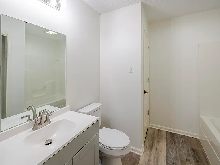 261 Bon Jovi Blvd — Photo 9