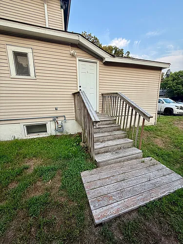 451 Western St #4 Photo 1