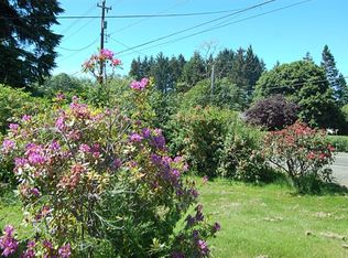 691 Copalis Beach Rd, Copalis Beach, WA 98535