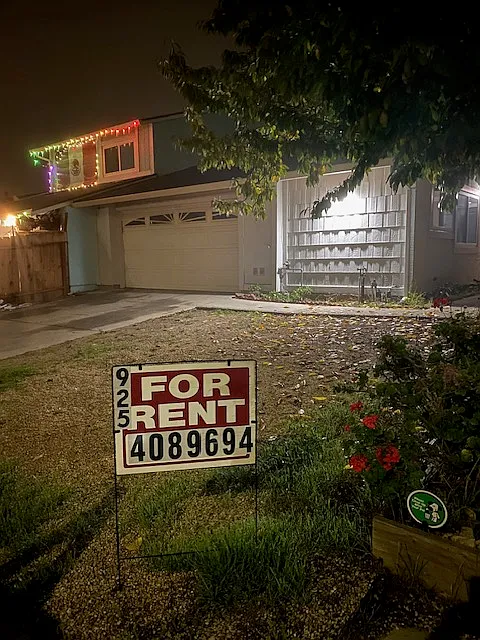 540 Harvey Way photo 1