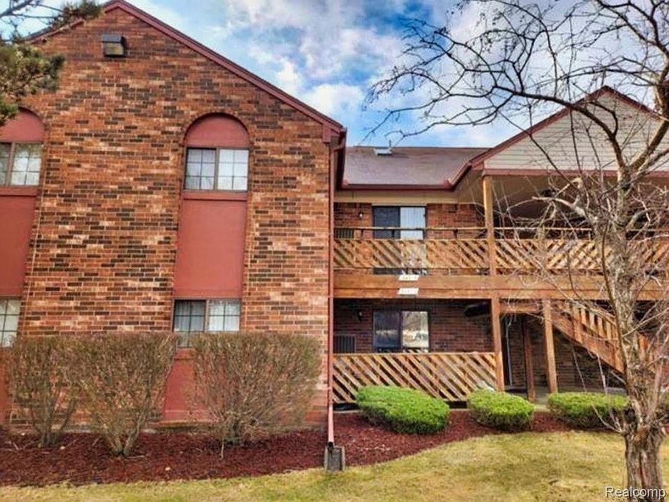 1st image of 34919 Hamilton Dr #4