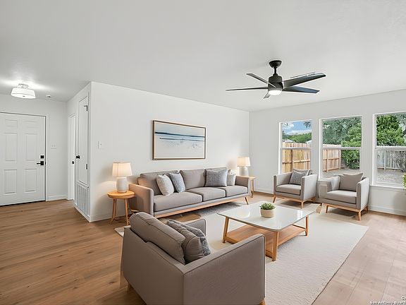 4th image of 109 Hunters