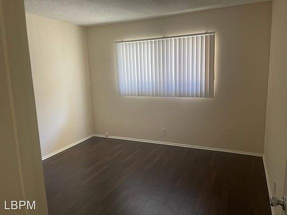 5th image of 6863 Whitsett Ave APT 2