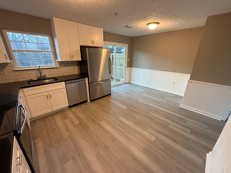 30 Sycamore Dr — Photo 12