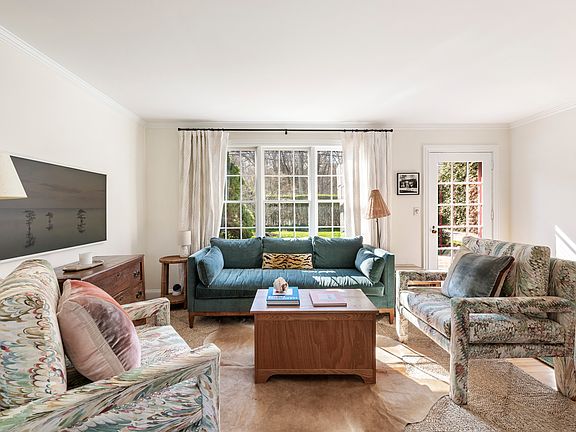 3rd image of 1638 Bridgehampton Sag Harbor Tpke