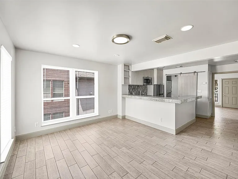 1710 Maryland St #B — Photo 4