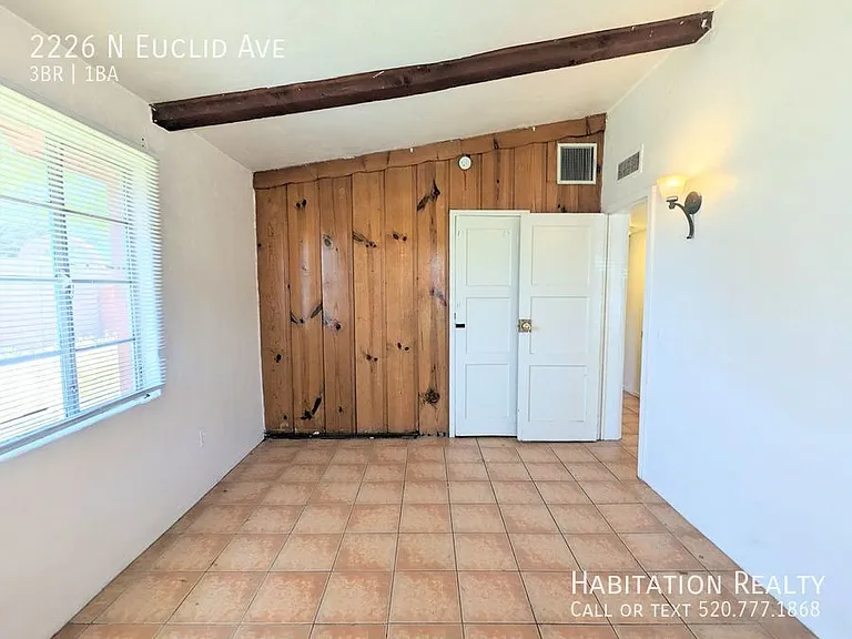 2226 N Euclid Ave — Photo 11