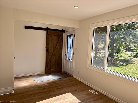 3rd image of 56 6th Concession Rd