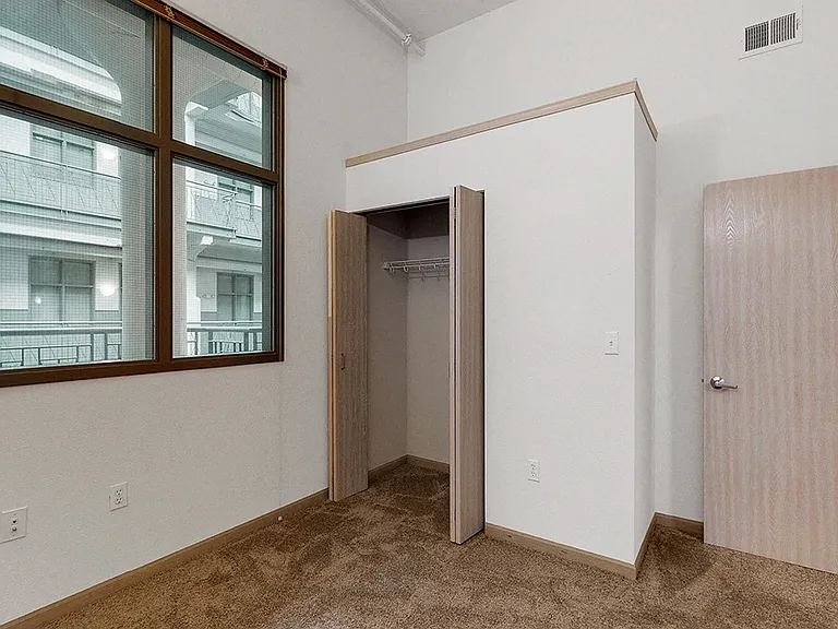 Old Market Lofts — Photo 73