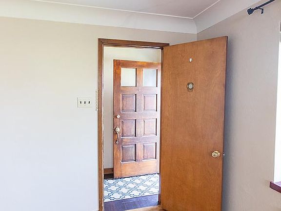 Front door to 1st Floor Unit.