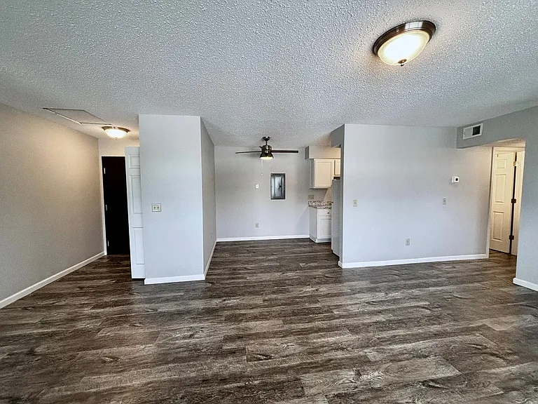 Breckenridge Davenport Apartments — Photo 50