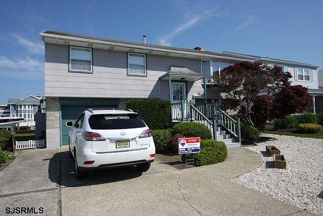 1st image of 20 Mariana Ln