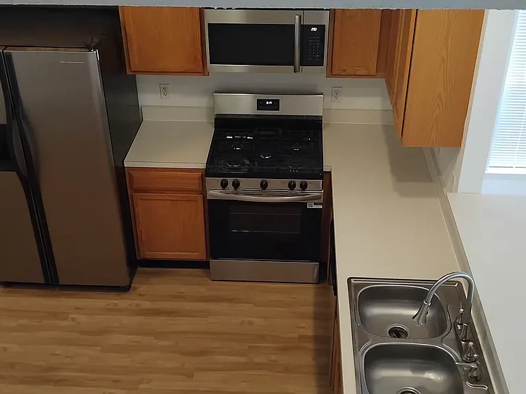 9282 Tournament Dr — Photo 10