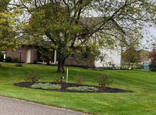 2871 Nettlewood Ln, Springfield, OH 45502