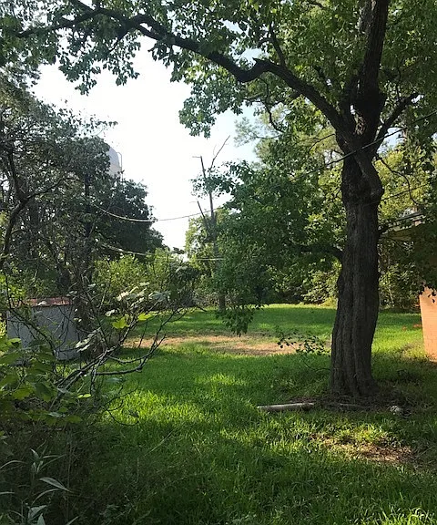 107 Helena St — Photo 3