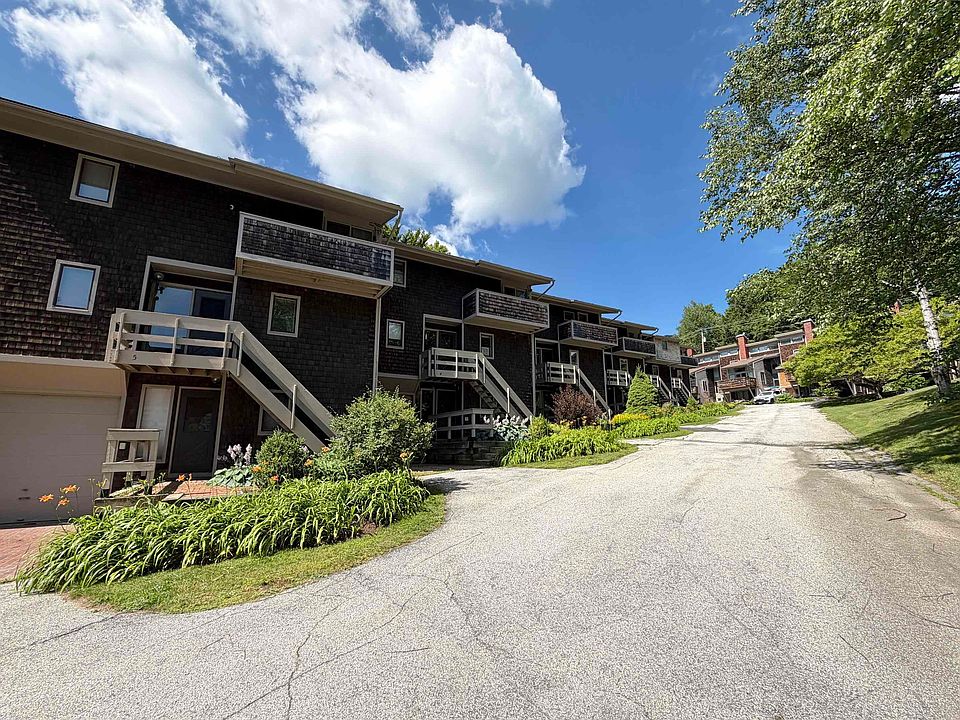 1st image of 126 Forum Drive #7