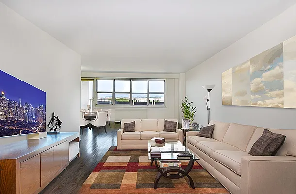 Sold by Jonas Equities | media 10