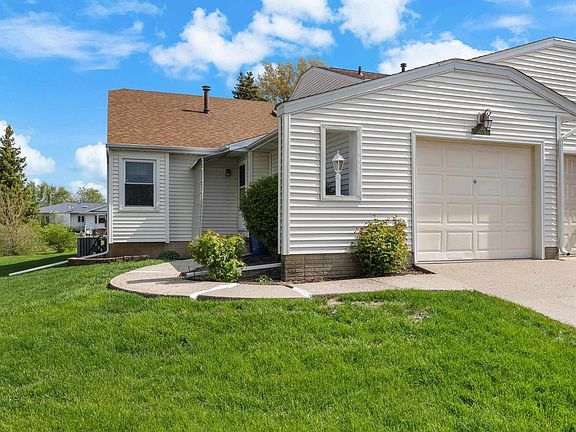 3rd image of 4208 Grove Ct
