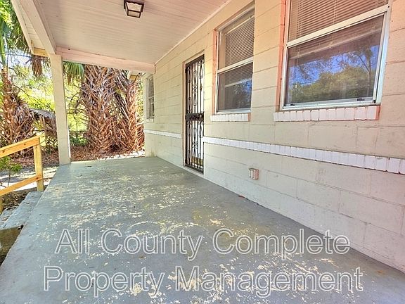 4th image of 916 W 25th St