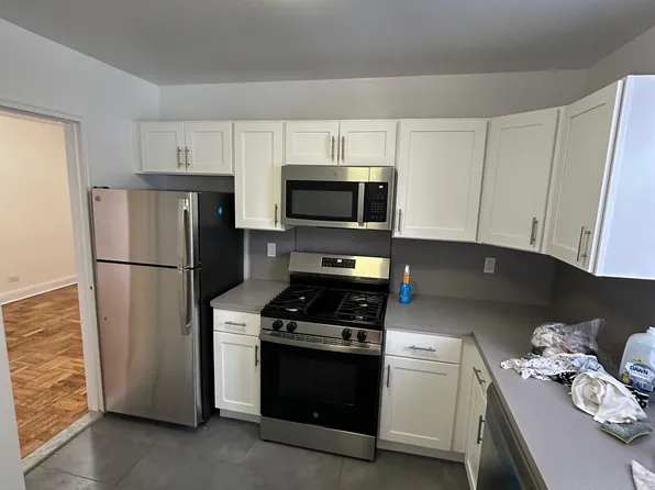 8605 Ava Pl Floor 3, Jamaica, NY 11432