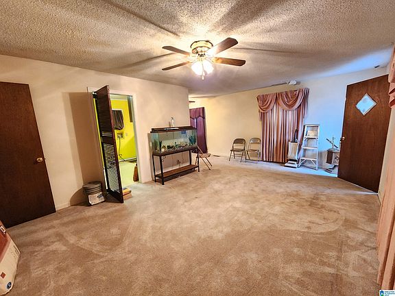 5th image of 47 15th Ave W