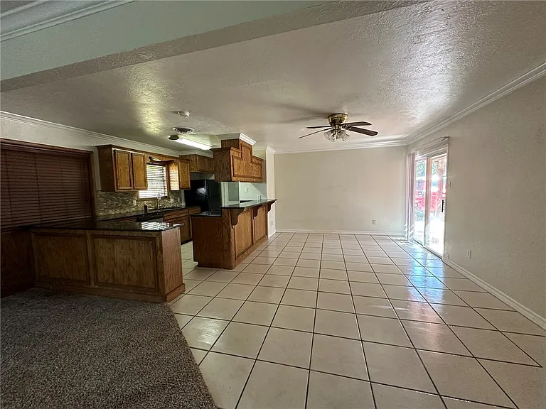 111 Driftwood Dr — Photo 5