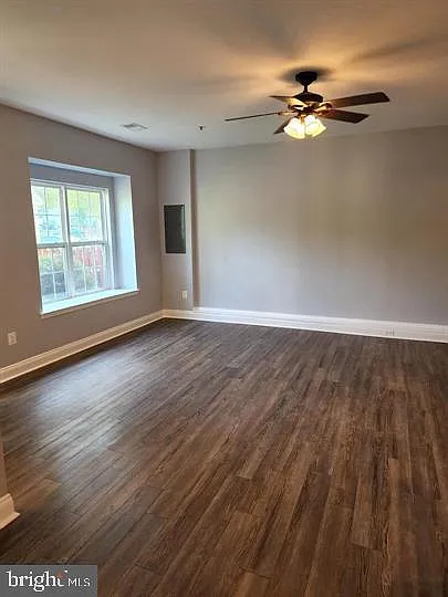 832 Estuary Dr — Photo 4