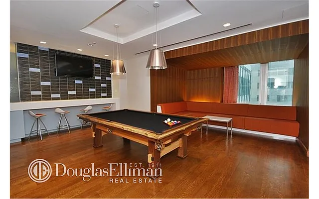 Rented by Douglas Elliman | media 9