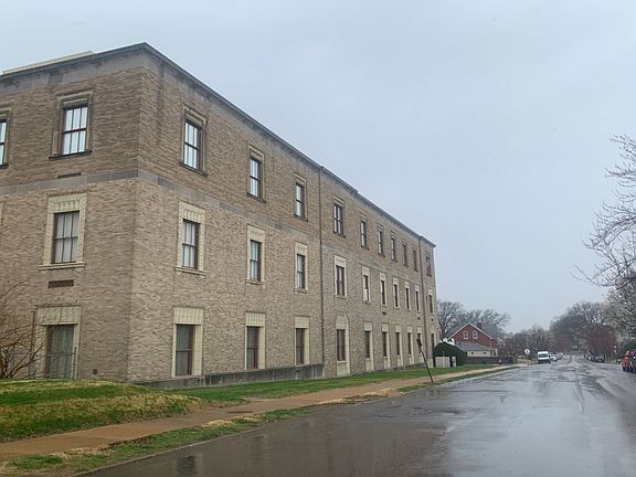 4th image of 5453 Eichelberger St