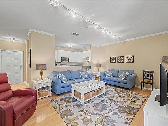3rd image of 4221 W SPRUCE STREET #1222
