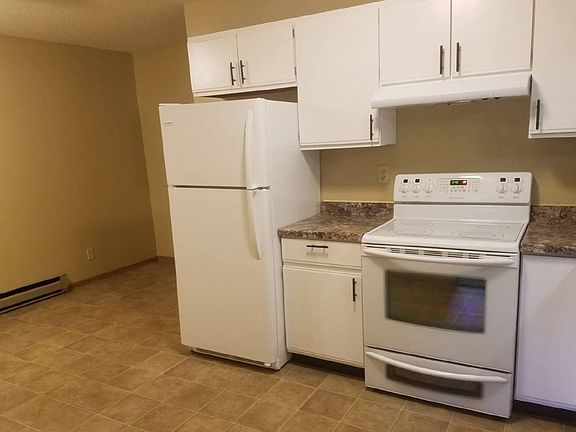 2nd image of 1108 Dutchman Dr #1