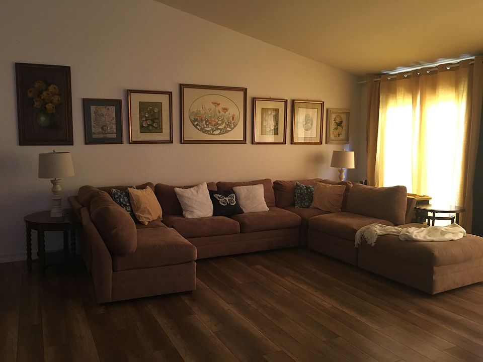 Livingroom area