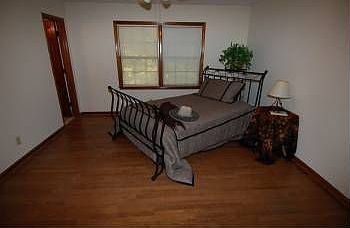 2nd image of 4241 Hambrick Way