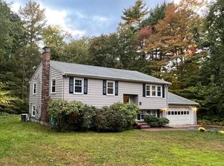 19 Bicknell St, Foxboro, MA 02035