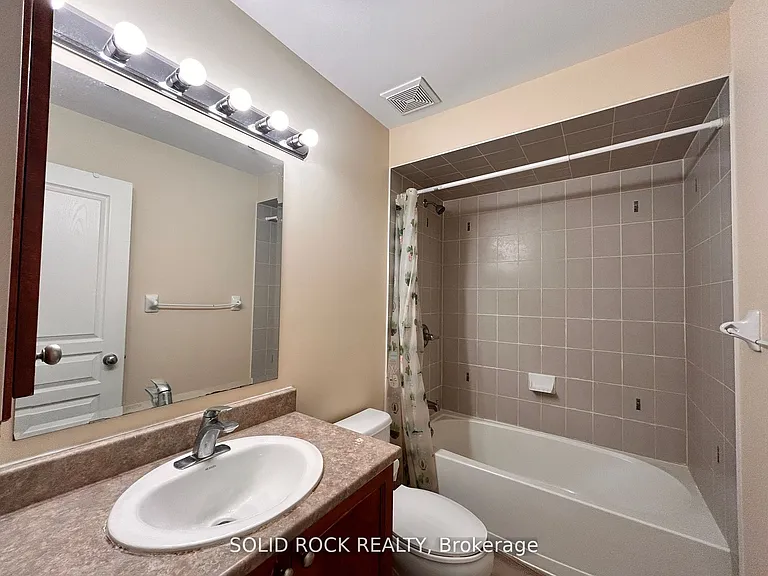66 Madelon Dr — Photo 31