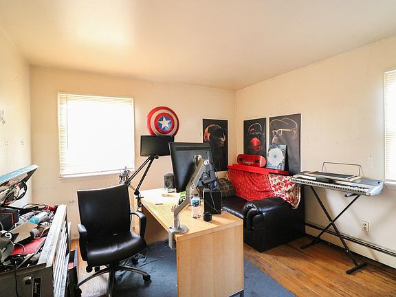 2nd Bedroom