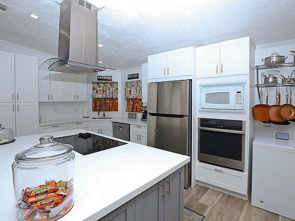 3rd image of 11296 Rexmere Blvd #23-15PL