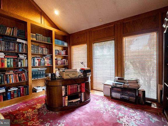 4th image of 11016 Balantre Ln