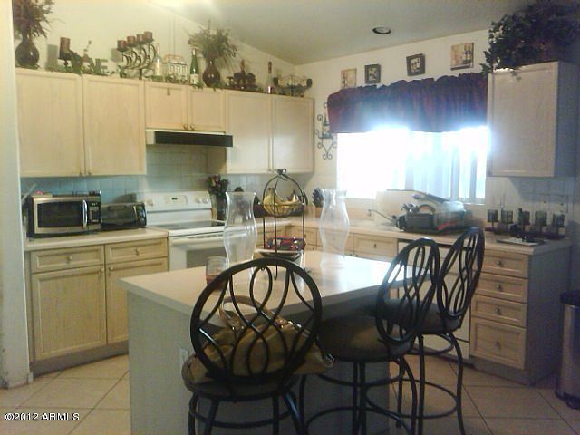 2nd image of 10853 W Royal Palm Rd