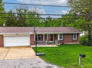 905 Buckley Rd, Saint Louis, MO 63125