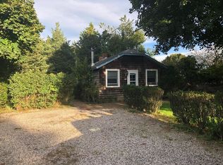 40 Newtown Rd, Hampton Bays, NY 11946