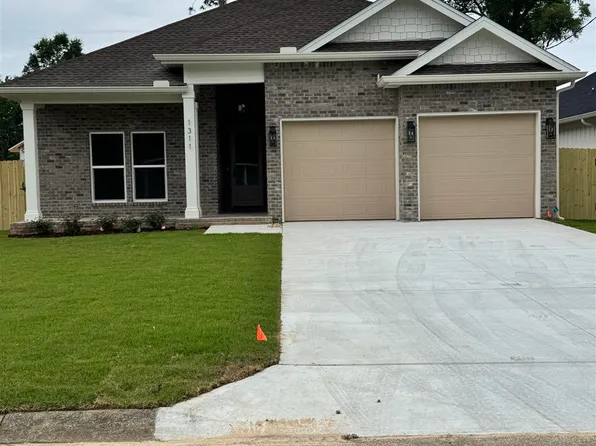 1311 E Fisher St, Pensacola, FL 32503