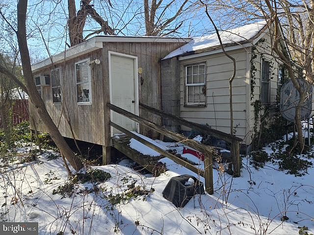 1st image of 27160 Barton St